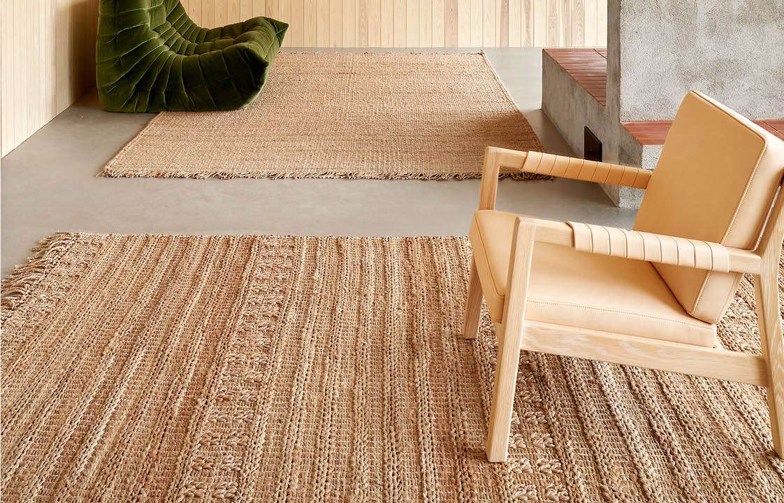 découvrez nos tapis en chanvre naturels, durables et écologiques, parfaits pour apporter une touche authentique et respectueuse de l'environnement à votre intérieur.